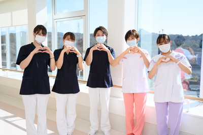 7月1日からユニフォームが変わりました！ | トピックス | 岡崎市民病院