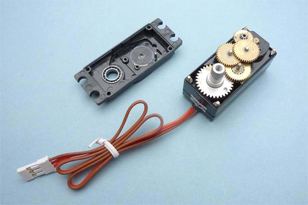 引込脚サーボR6102 | OK MODEL WEB