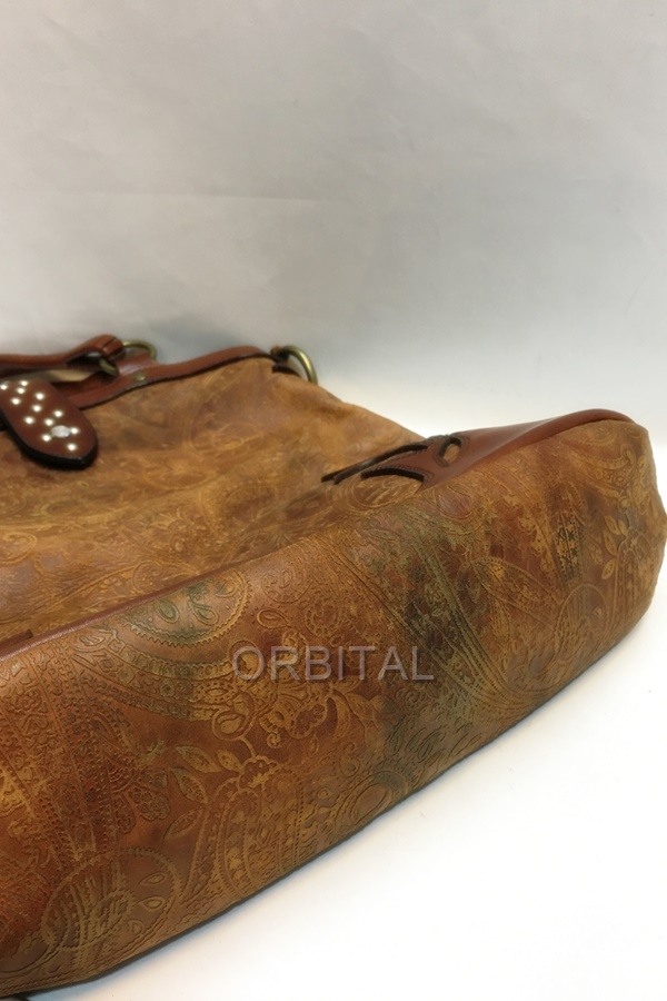 ISAMU KATAYAMA BACKLASH イサムカタヤマ バックラッシュ 型押しレザー