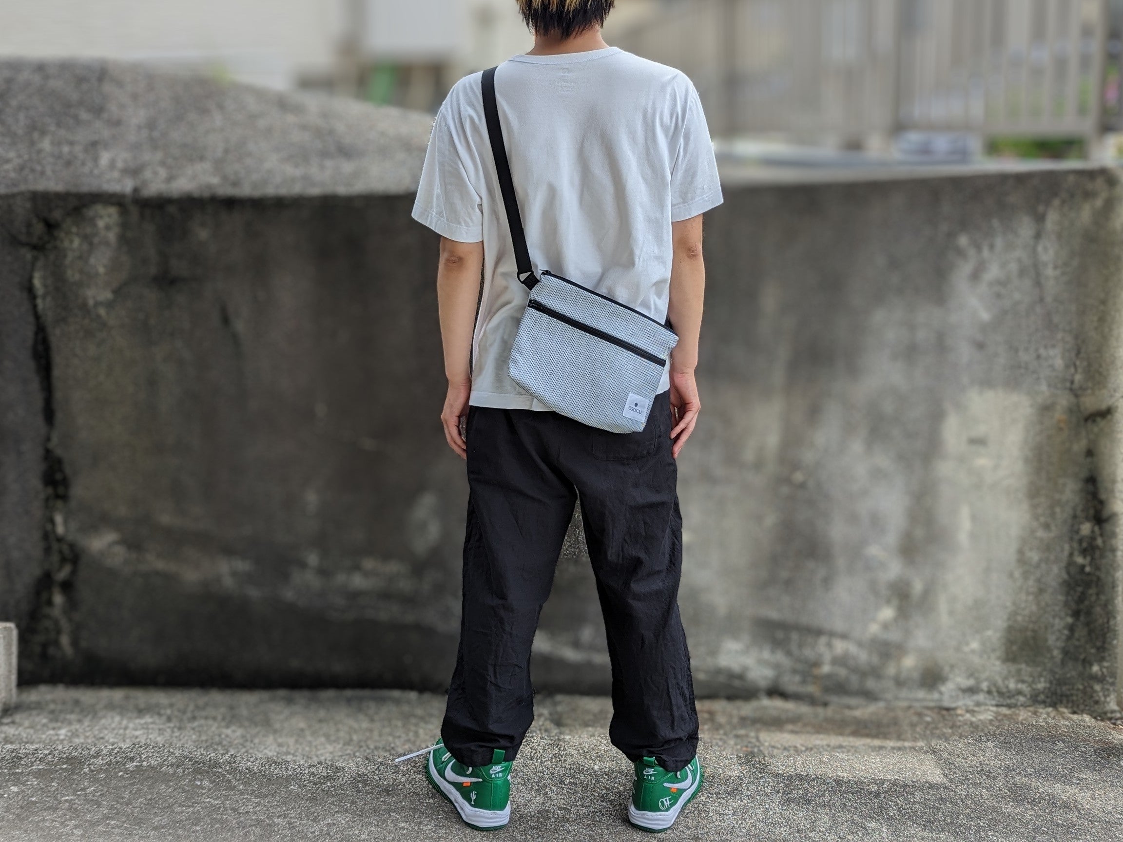 OSOCU＞知多木綿 サコッシュ バッグ 刺し子織 白黒