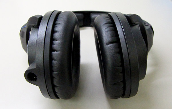 20年以上の技術が注ぎ込まれたKRKのヘッドフォン KNS-8400が降臨！！