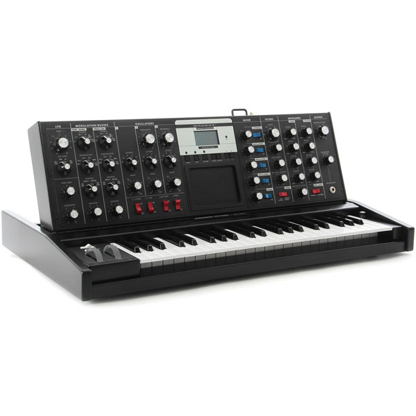 Korg、MOOGから最高品質のシンセサイザーMinimoog Voyager Electric
