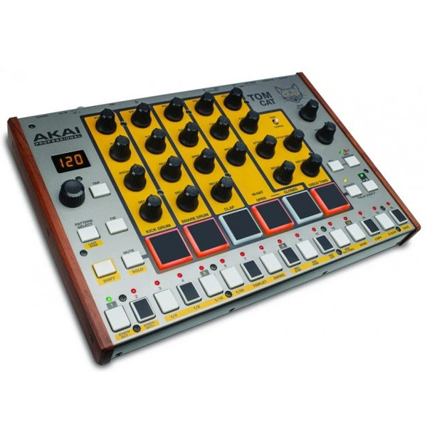 伝統のフルアナログドラムマシン！AKAI PROFESSIONALからTom Catが誕生！