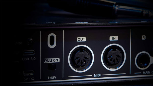 Steinbergの高品質なオーディオインターフェイスUR24C！初心者の方にも