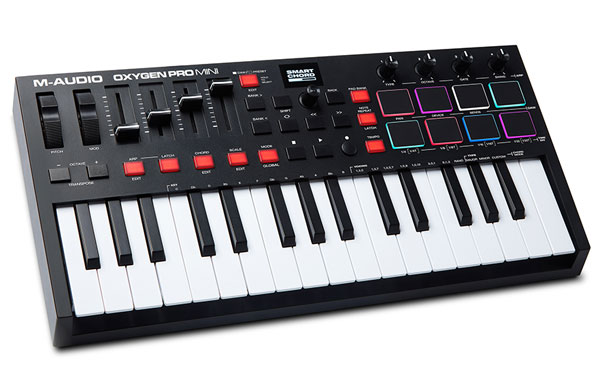 M-AUDIOのMIDIキーボードOxygen Pro Miniのご紹介です。
