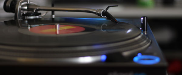 Stantonのターンテーブル、ST.150 M2のご紹介です。