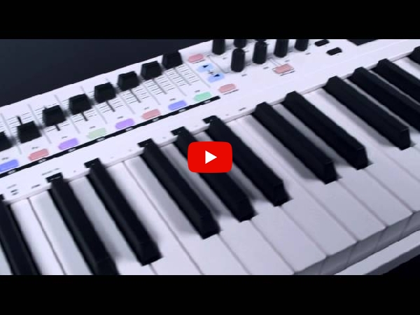 すべてが操れる多機能MIDIキーボード！！M-AUDIO CODE61！！