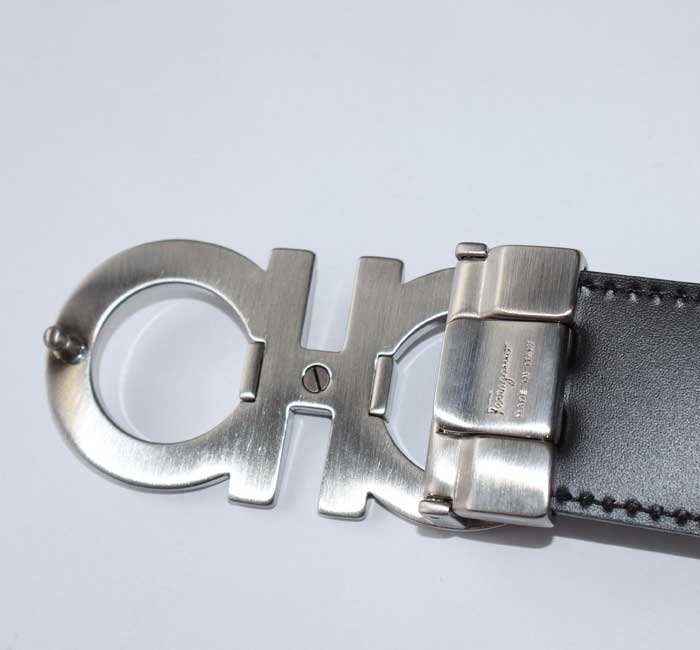 サルヴァトーレ フェラガモ リバーシブル レザーベルト シルバー