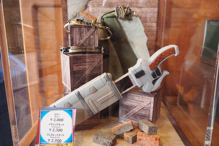 USJの進撃の巨人グッズ、初の試みも | Lmaga.jp