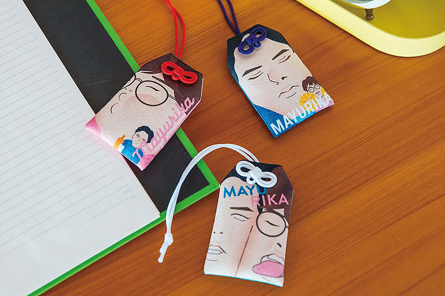 マユリカと四六時中一緒！？ 人気芸人のユニークすぎる新グッズ | Lmaga.jp