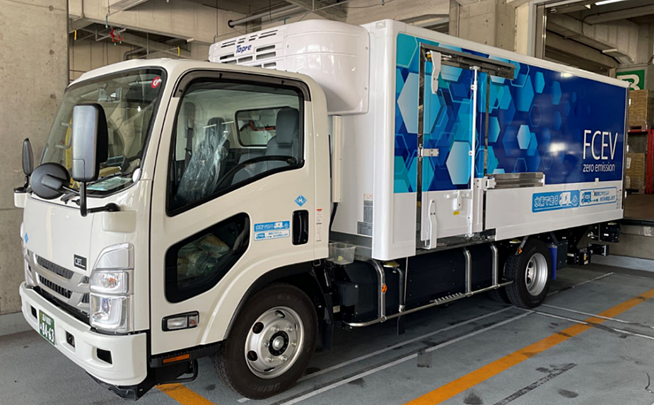 アサヒロジ／同社初の冷蔵タイプFC小型トラックを導入 ─ 物流ニュース