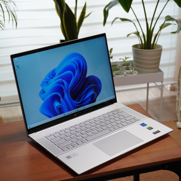 HP ENVY 16-h実機レビュー/クリエイター向けのハイパフォーマンスな16