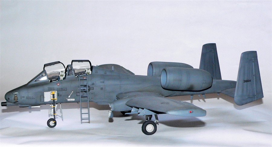 Trumpeter 1/32 N/AW A-10 | Large Scale Planes