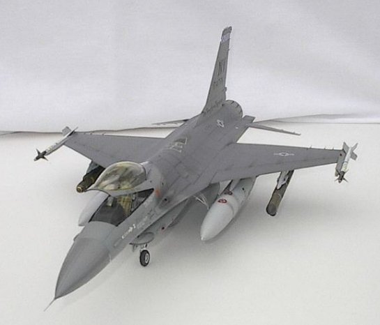 Hasegawa 1/32 F-16 | Large Scale Planes