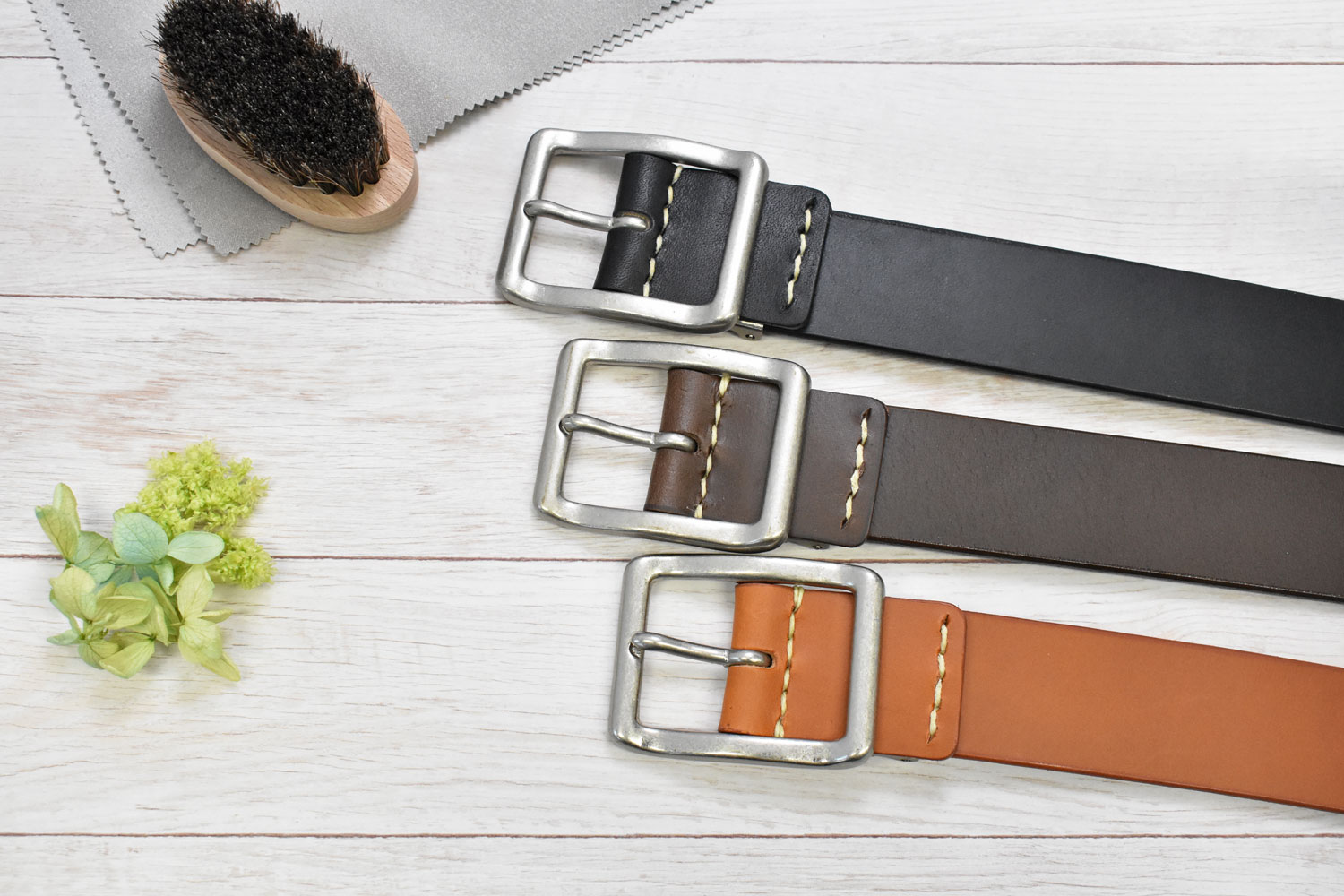 伊モンタナ社レザー 一枚革メンズベルト 35mm幅 ピン式 「プレリー