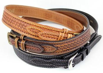 腰回りを上品に魅せるスタンピング革ウエスタンベルト（牛革/日本製