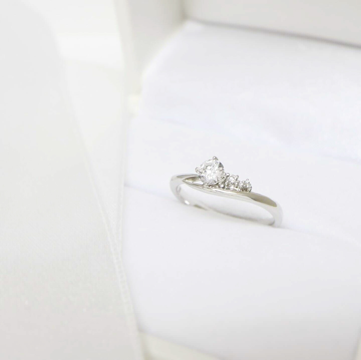 Camellia（カメリア）｜婚約指輪（エンゲージリング）｜婚約指輪・結婚