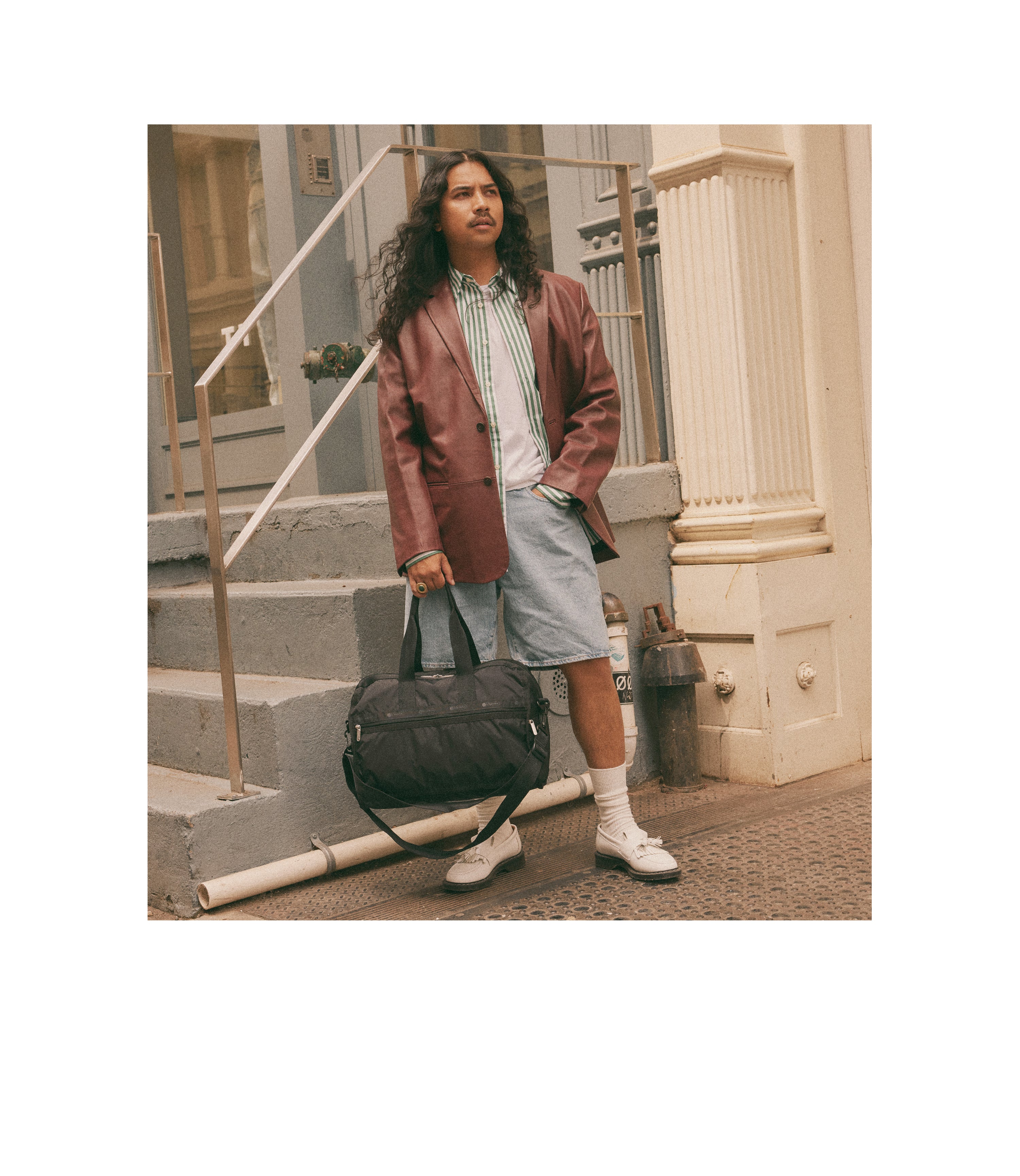 Black Deluxe Medium Weekender Bag | LeSportsac