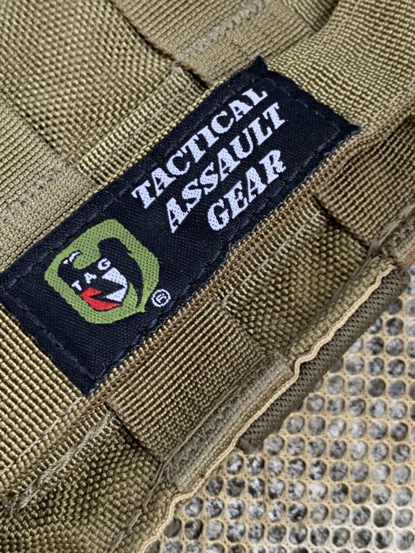 米軍放出品 TACTICAL ASSAULT GEAR マガジンポーチ4連