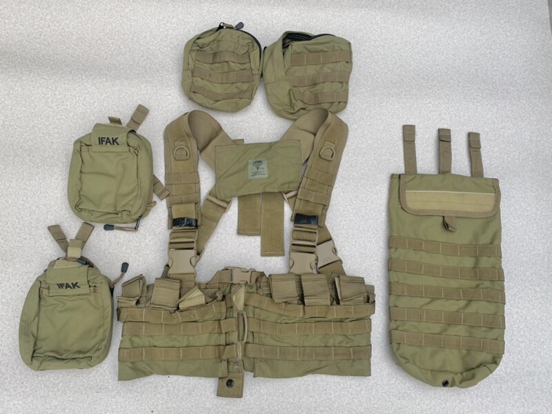 米軍実物 S.O.TECH メディカル アサルト チェストリグ ボディー