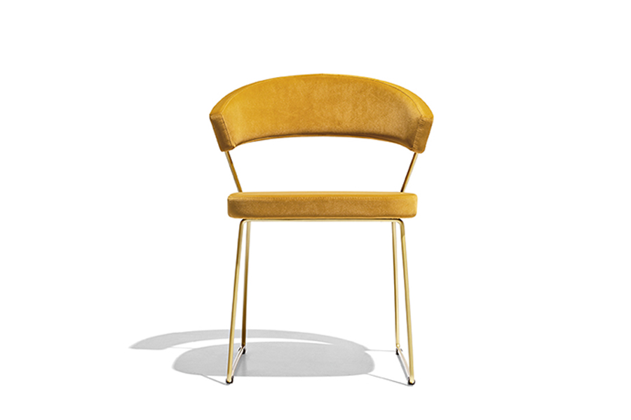 カリガリス コヌビア ニューヨーク ダイニングチェア (ファブリック