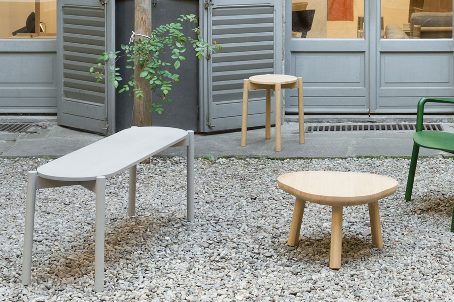 KARIMOKU NEW STANDARD (カリモクニュースタンダード) CASTOR