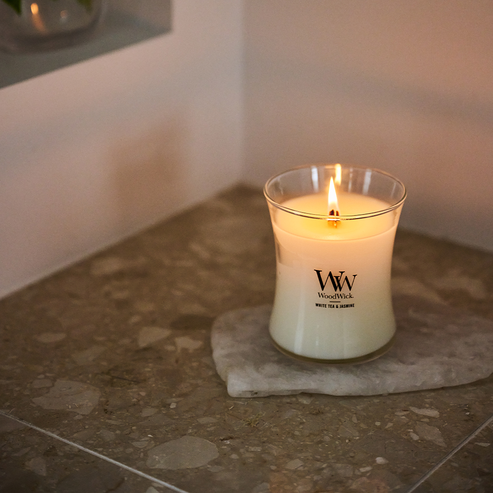 WoodWick（ウッドウィック） ジャーM キャンドル（ホワイトティー