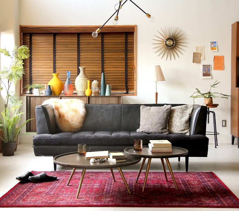 小物と照明で季節感を。秋の夜長を楽しむインテリアコーディネート