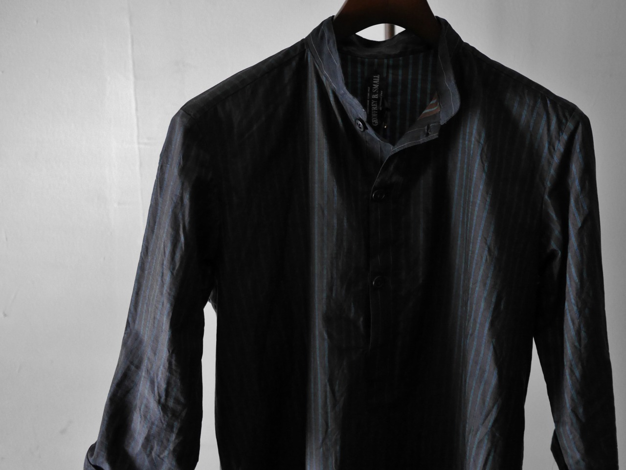 2017 S/S GEOFFREY B.SMALL - Liberte