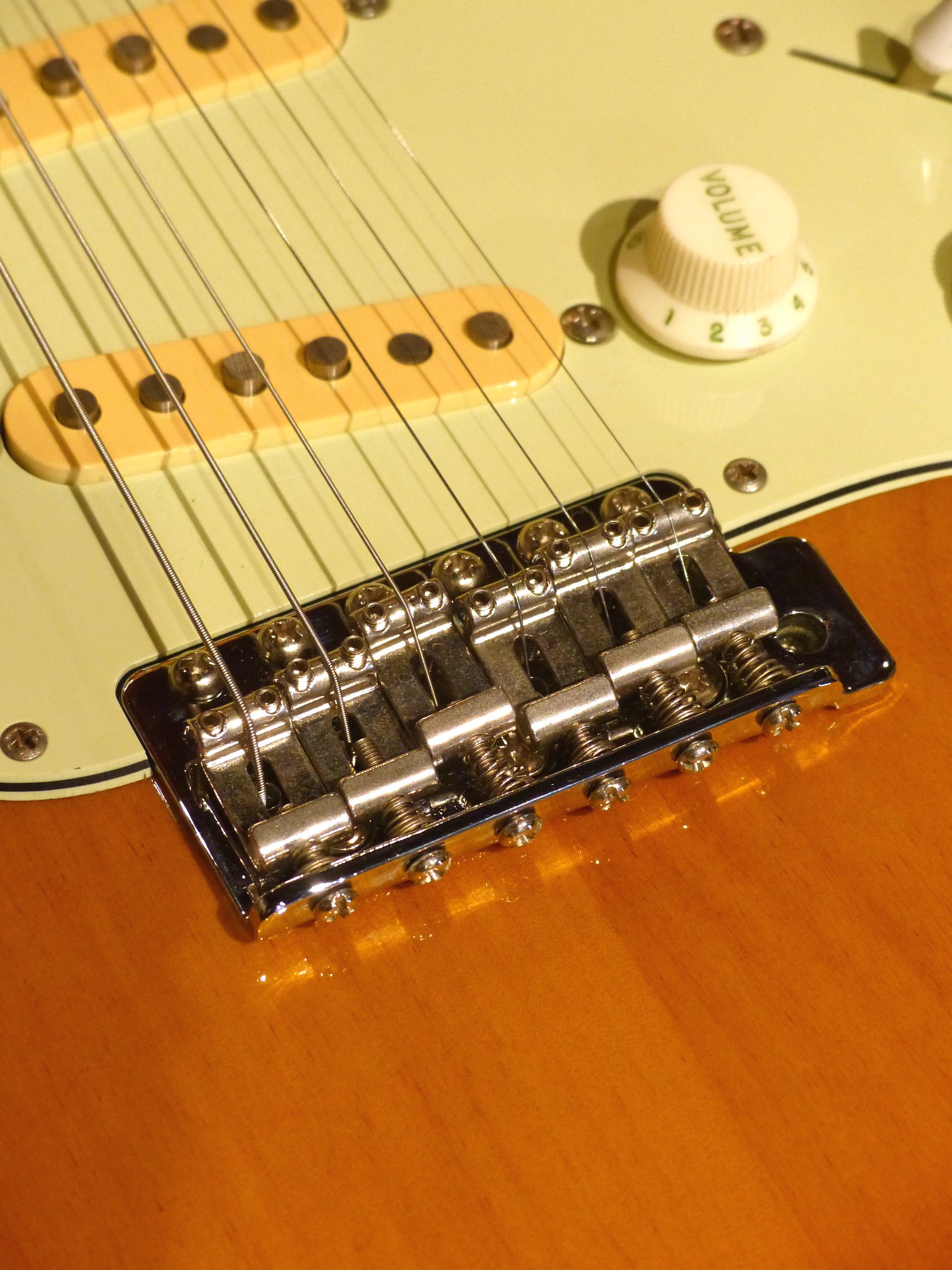 Cool Z 2000s ZST-1R – 京町家のギターショップ ライトニン