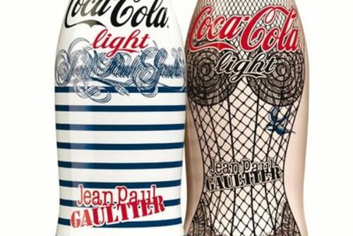 Jean-Paul Gaultier (dés)habille Coca-Cola light