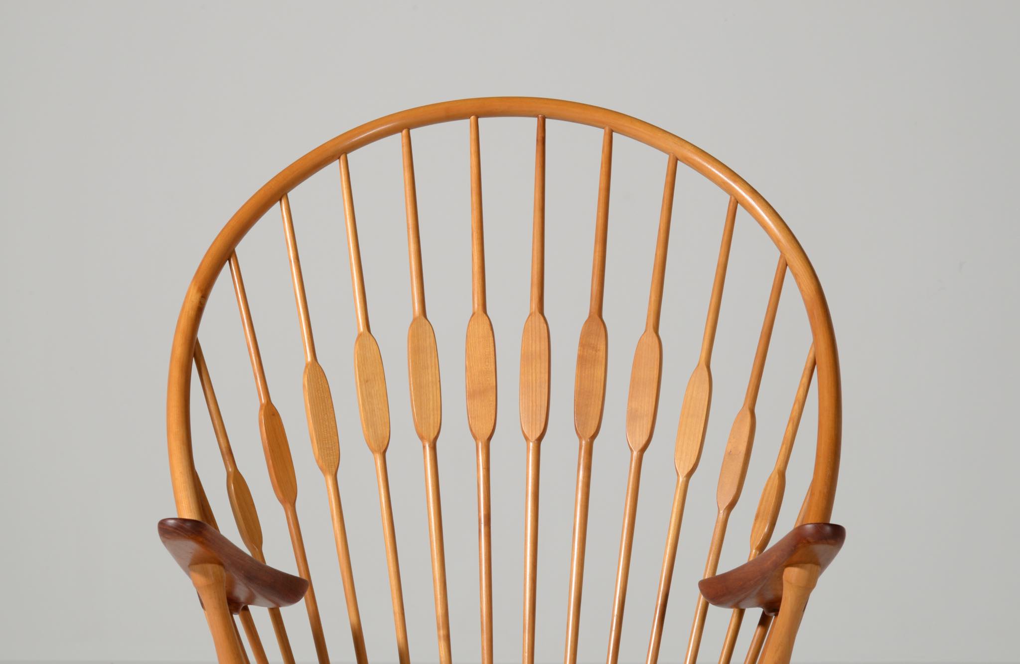 Hans J. Wegner JH550 Peacock chair in Cherrywood for Johannes