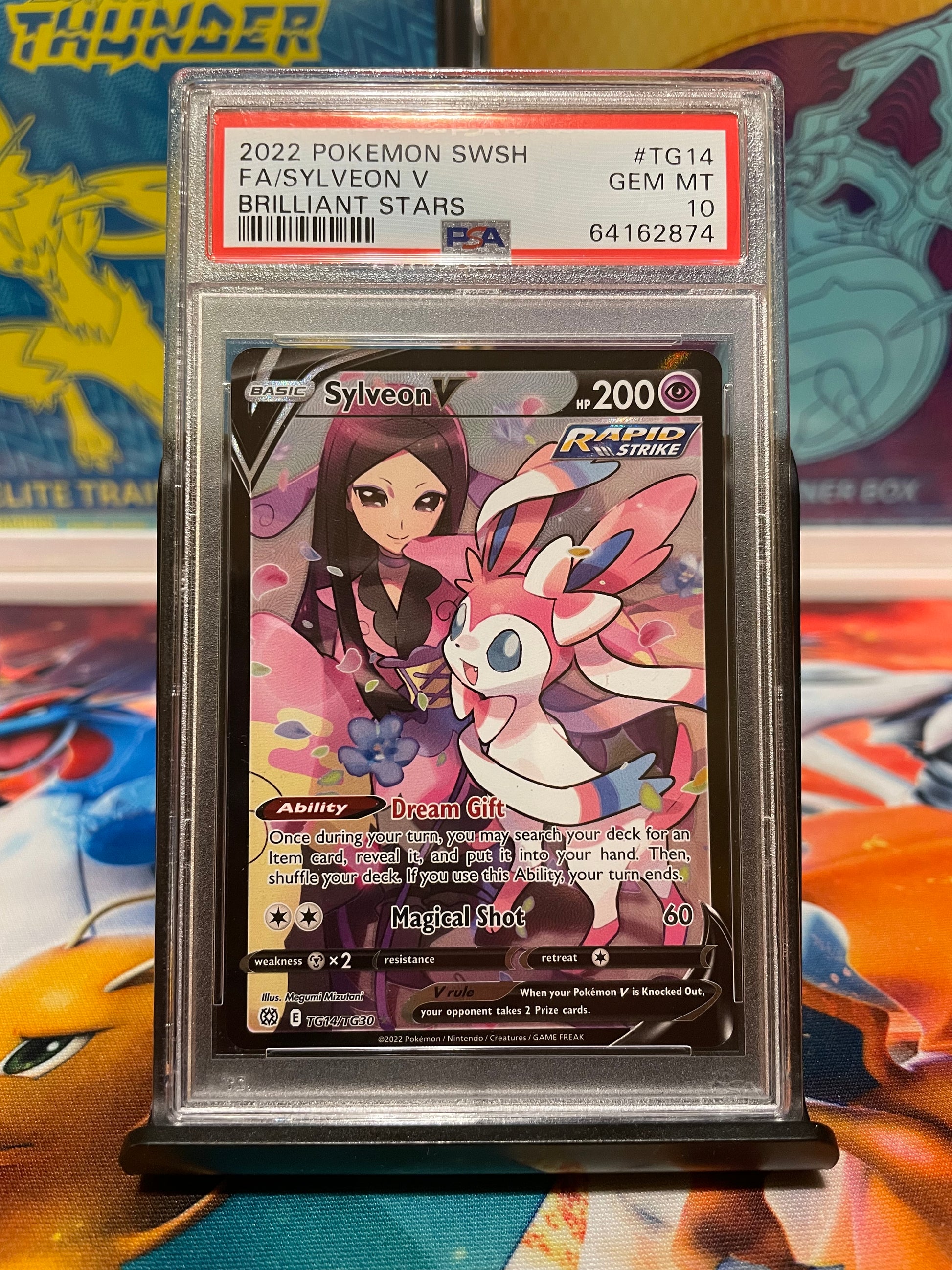 Sylveon V TG14 - PSA 10 – luckypullscards