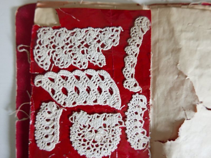 フランスアンティーク 1900年代 クロッシェレース見本帳