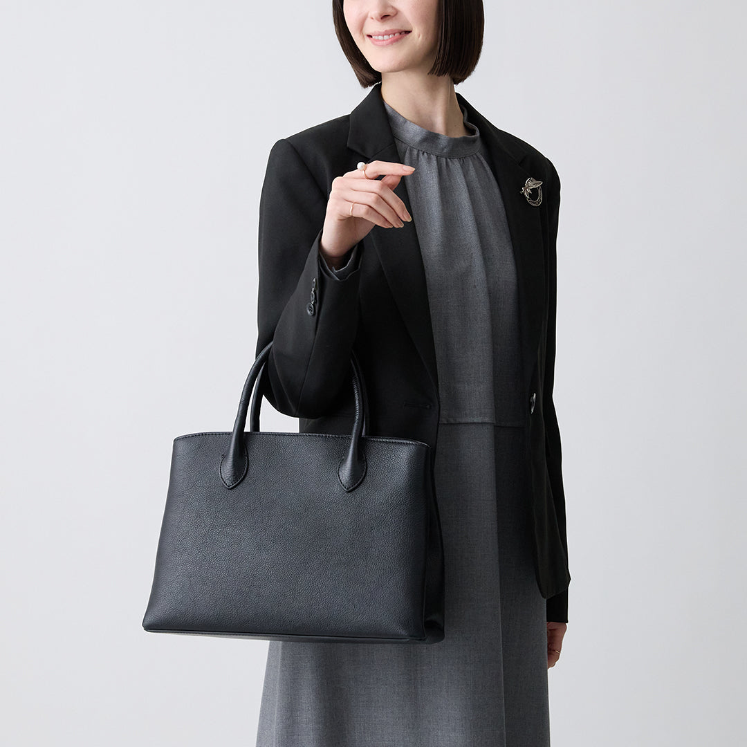 Rin Tote M – マザーハウス 公式サイト