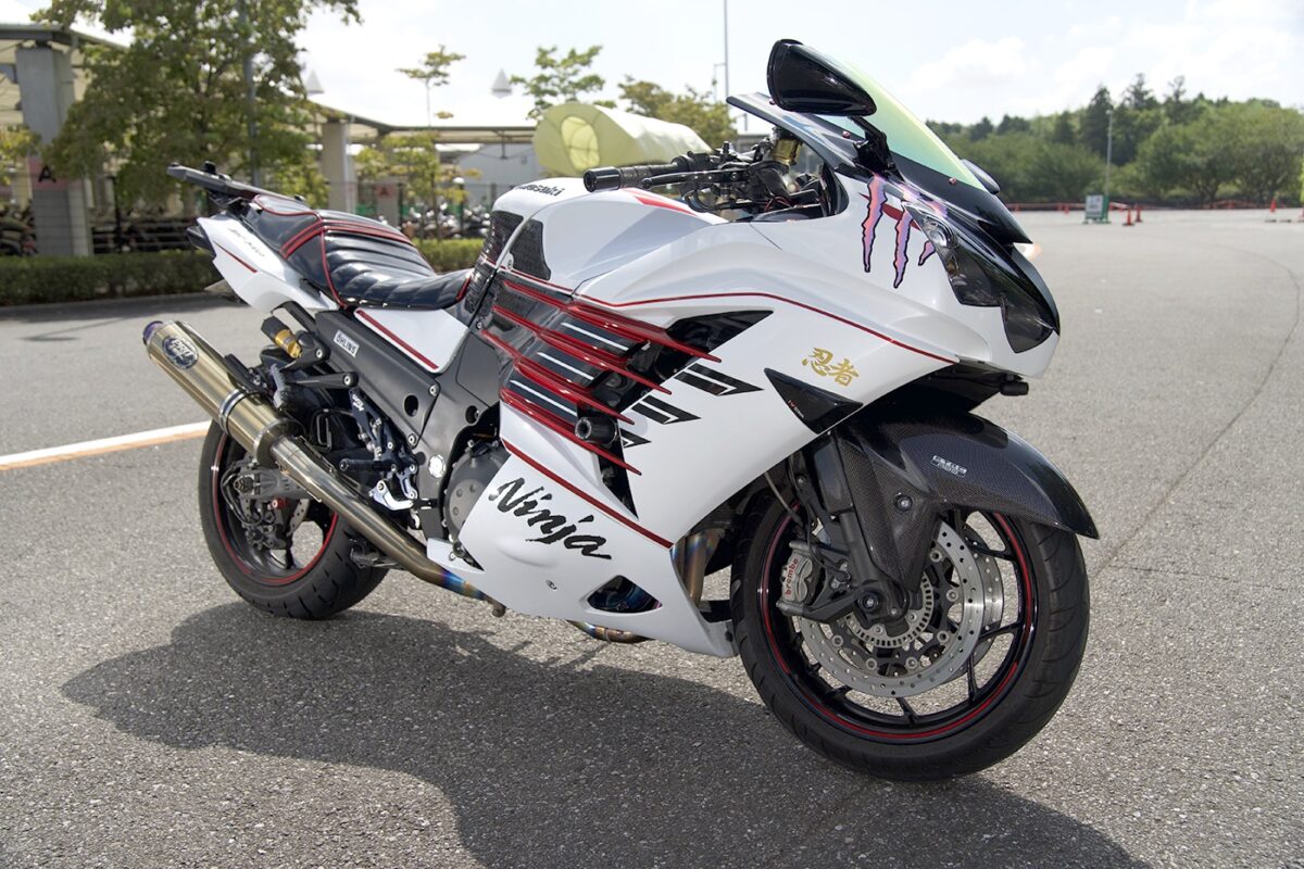 並外れた存在感！究極のスピードマシン ZX-14R【みんなのバイク