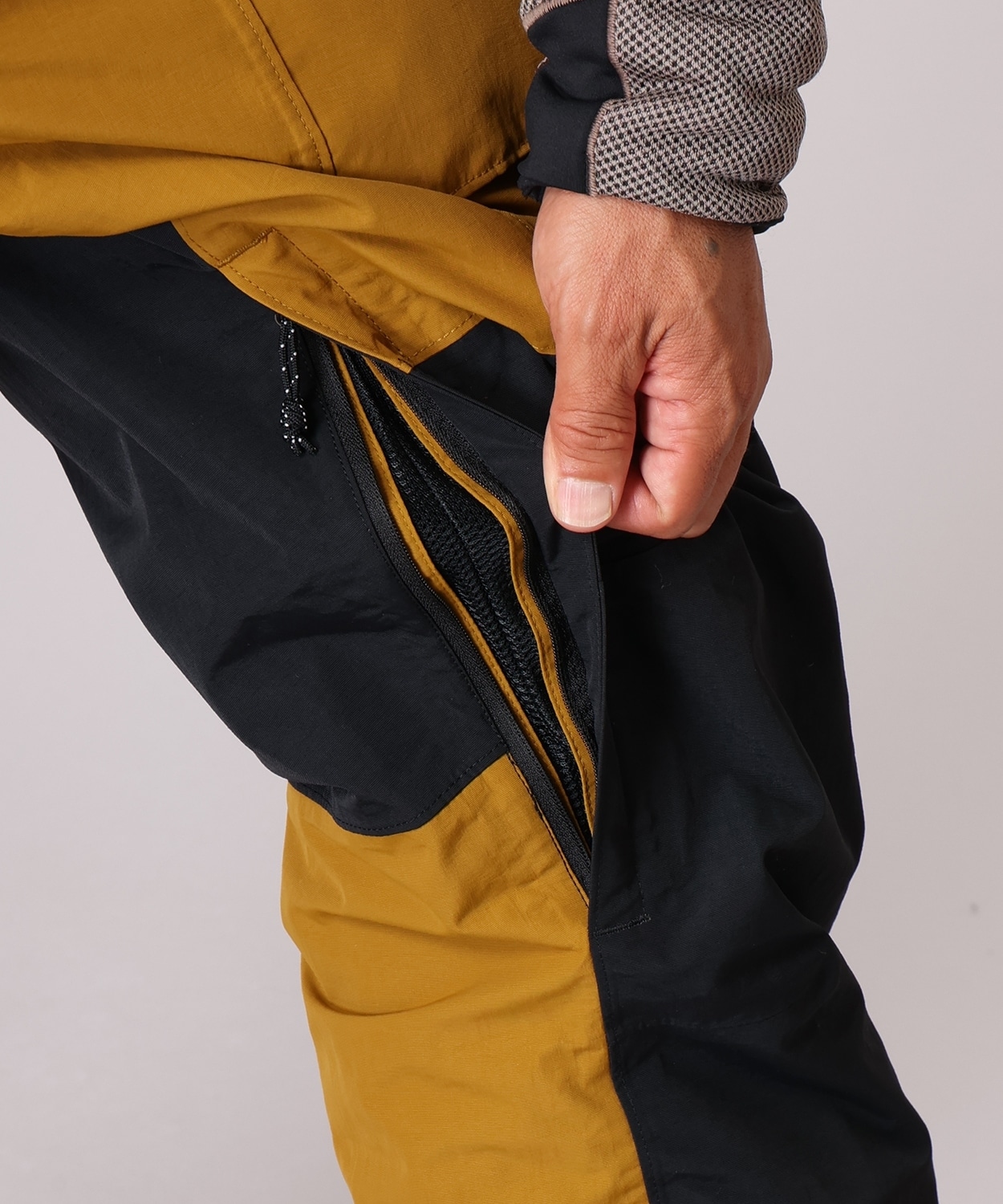 ファーストトラックスビブ(S Olive Gold Black)│マウンテンハード