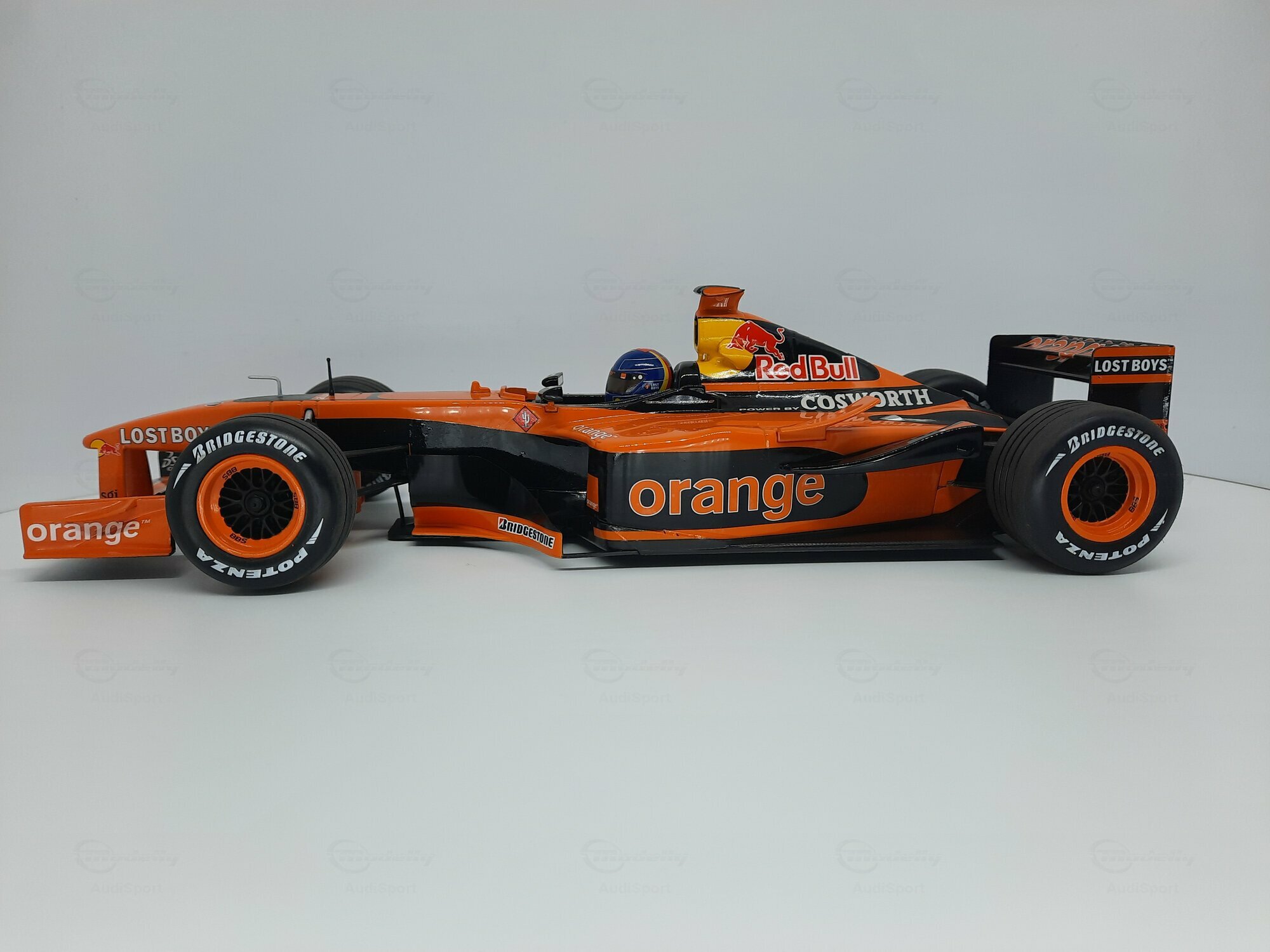 Arrows A23 1999 ミニカー 1/18 Arrows A23 1999 ミニカー 1/18