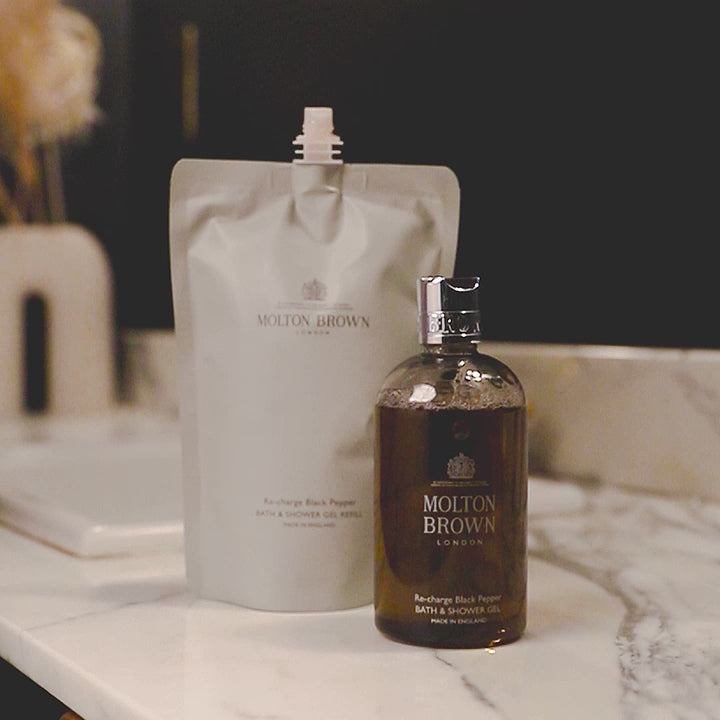 ブラックペッパー バス＆シャワージェル レフィル 400ml – MOLTON BROWN