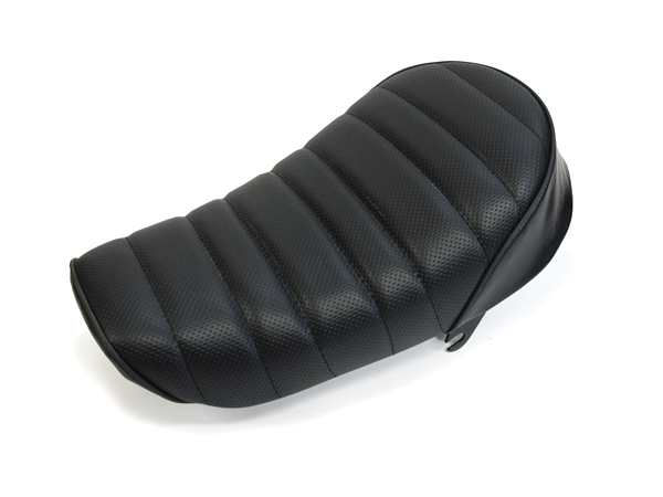 700wモンキー用 タックロールシート ブラック×ブラックパイピング