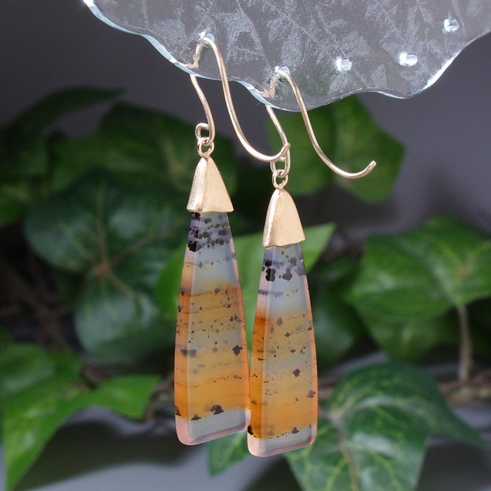 P074 モンタナアゲートピアス 10金フック - ムーンマッドネス 水晶