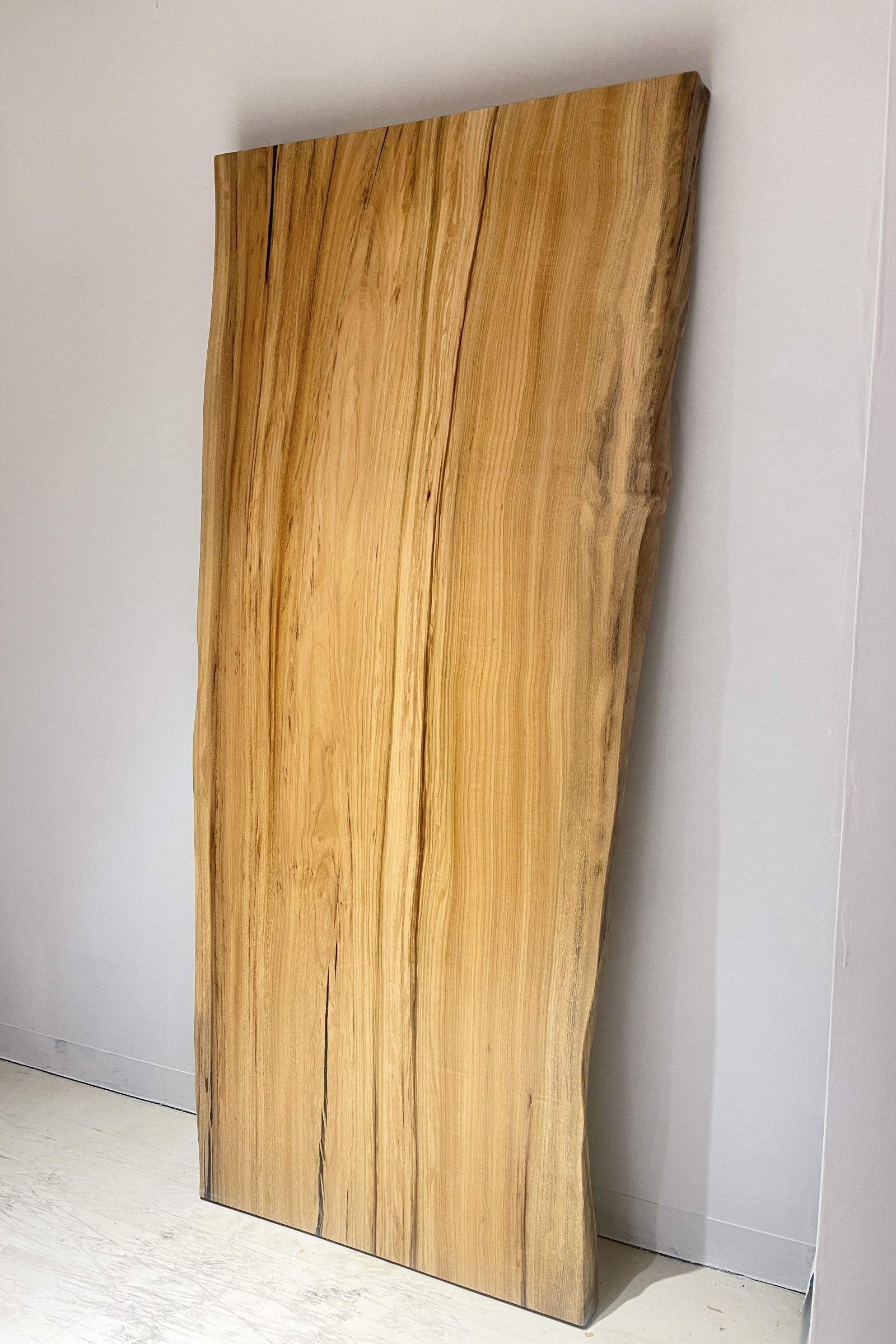 天然木 東京 新宿 東五軒町展示 楠（くすのき）材 一枚板 セール｜一枚