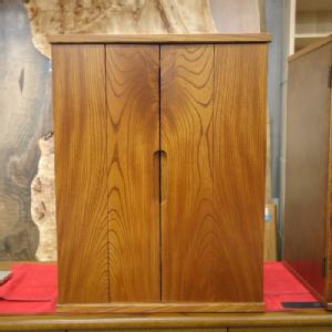 天然木 東京 新宿 東五軒町展示 総無垢材 楢(なら)材 チェスト セール