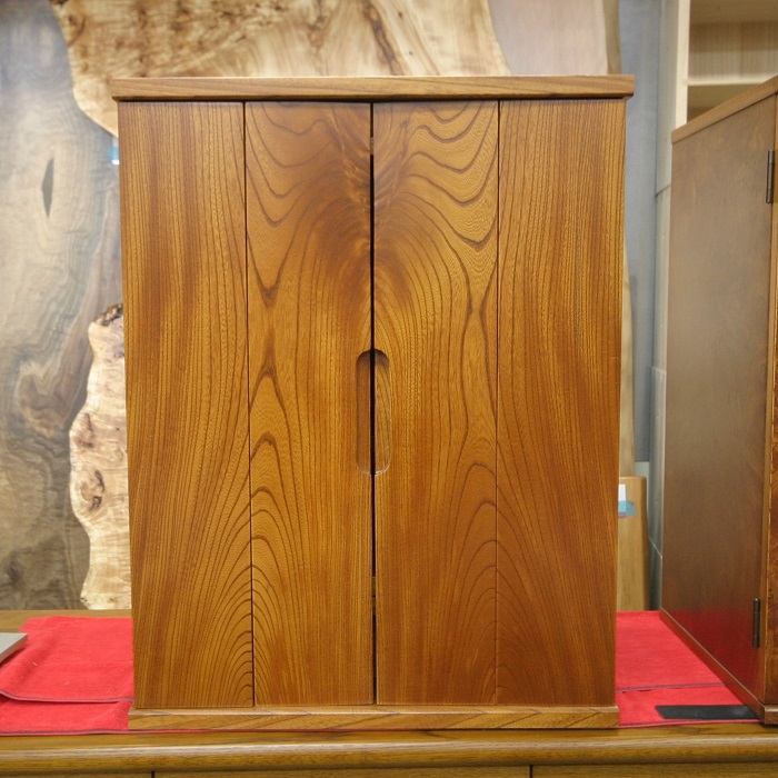 天然木 東京 新宿 東五軒町展示 総無垢材 楢(なら)材 チェスト セール