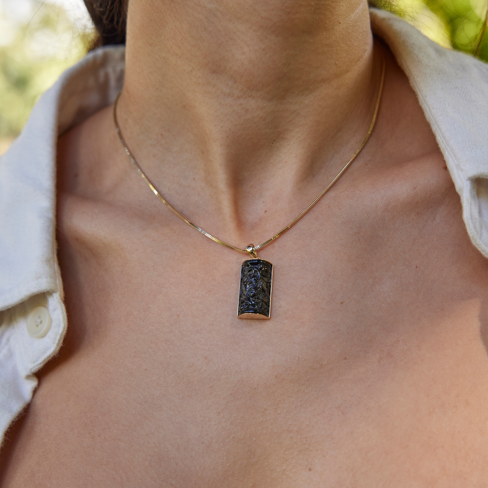 Hawaiian Heirloom Plumeria Black Coral Pendant in Gold - 22mm