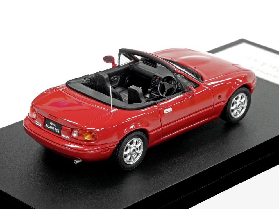 EUNOS ROADSTER（1989）S-PKGモデルカー 1/43
