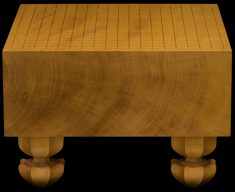 国産本榧足付碁盤 5寸5分（天地柾） ga50050 | 前川榧碁盤店