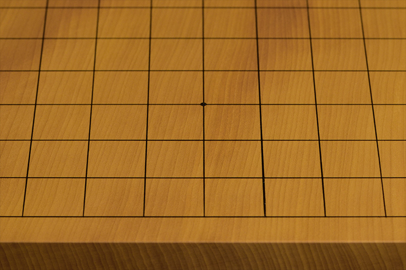 国産本榧足付碁盤 5寸5分（天地柾） ga50050 | 前川榧碁盤店