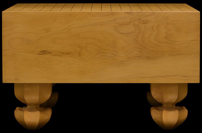 国産本榧足付碁盤 5寸5分（天地柾） ga50050 | 前川榧碁盤店