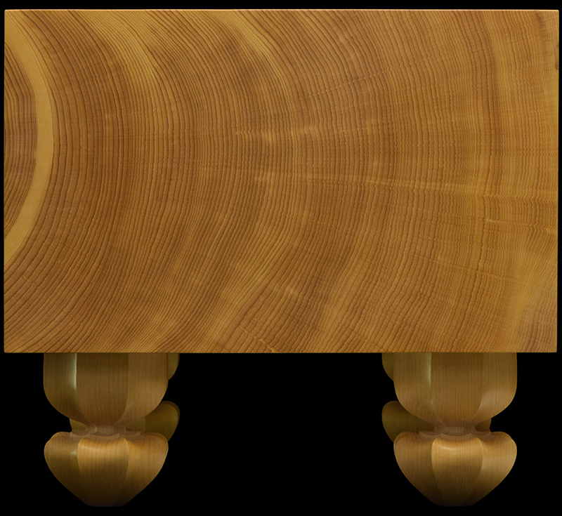 国産本榧足付将棋盤 6寸9分（天地柾） sa60036 | 前川榧碁盤店